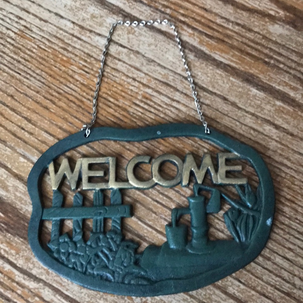 Rustic Green and Gold Welcome Sign Cast Iron